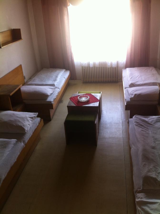 Hotel Belohlavek Holoubkov Zimmer foto